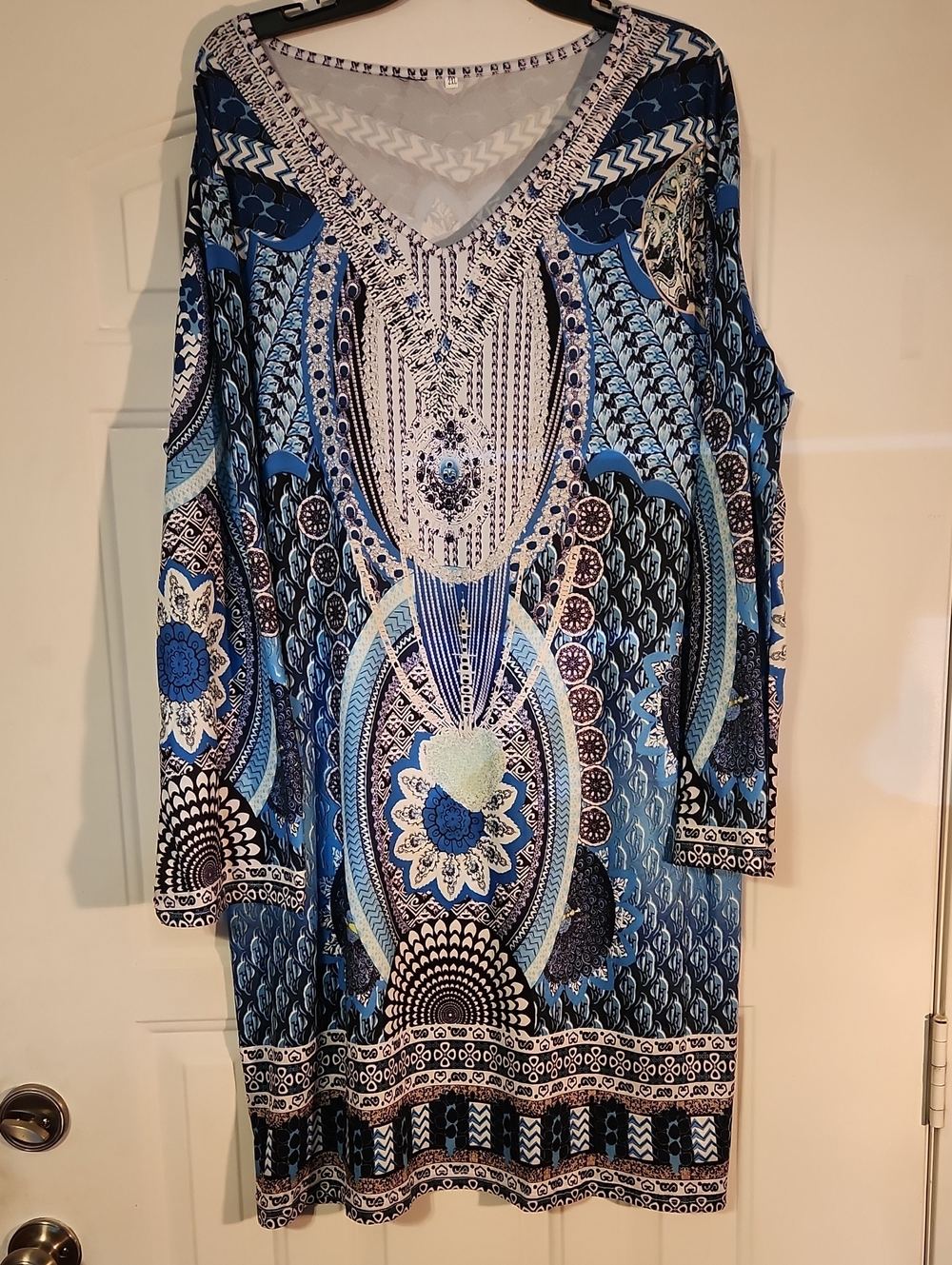 Blue Printed V-Neck Long Sleeve Tunic Top